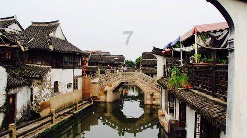 新研究是怎样揭示癌细胞产生抗药性的机制的？